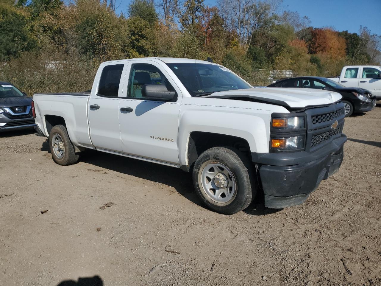 VIN 1GCRCPEC9FZ281083 2015 CHEVROLET All Models no.4