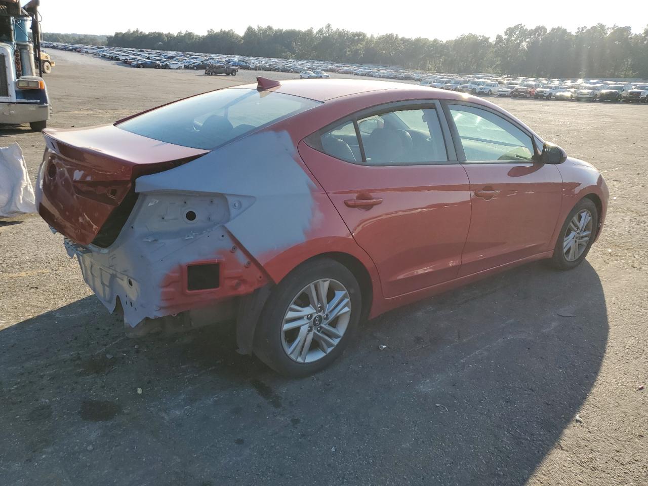 2020 Hyundai Elantra - Image 3