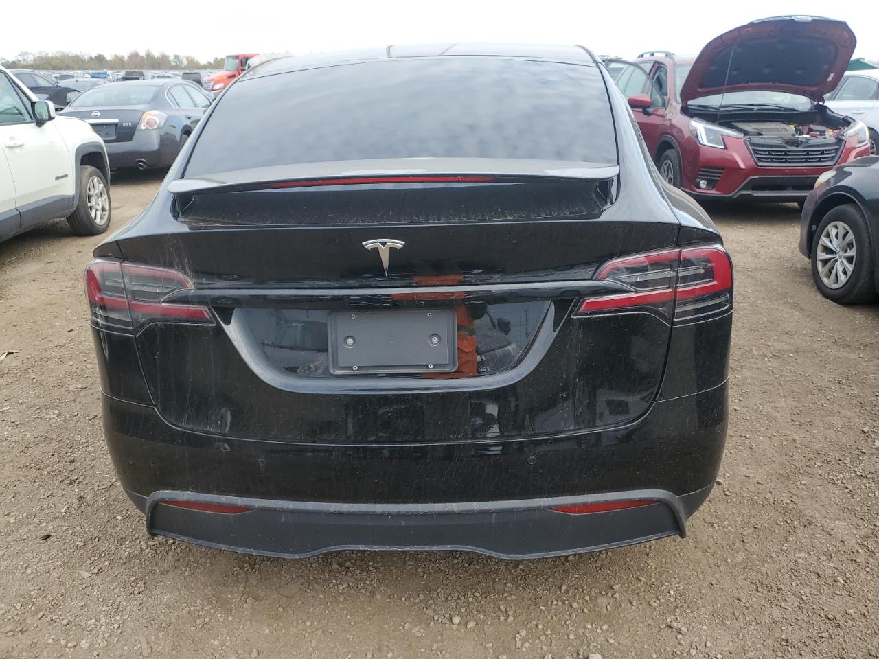 2023 Tesla Model X VIN: 7SAXCBE5XPF377102 Lot: 52012444