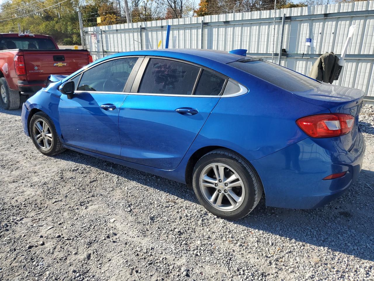 2016 Chevrolet Cruze - Image 2