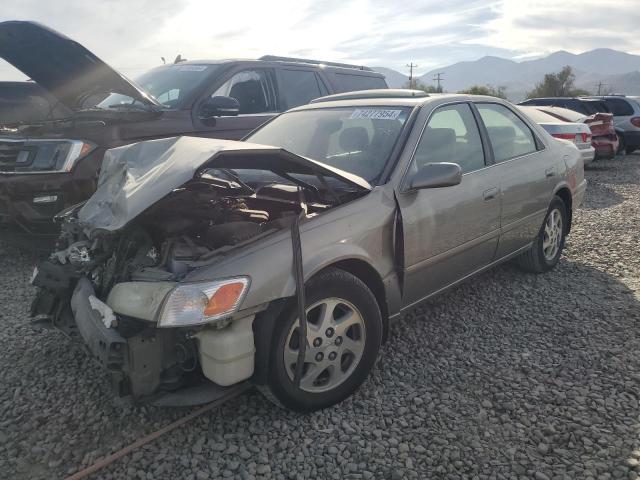 2000 Toyota Camry Le იყიდება Magna-ში, UT - Front End