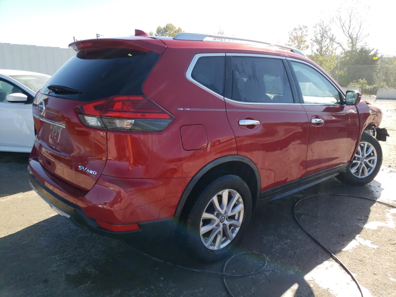 2017 Nissan Rogue - Image 3