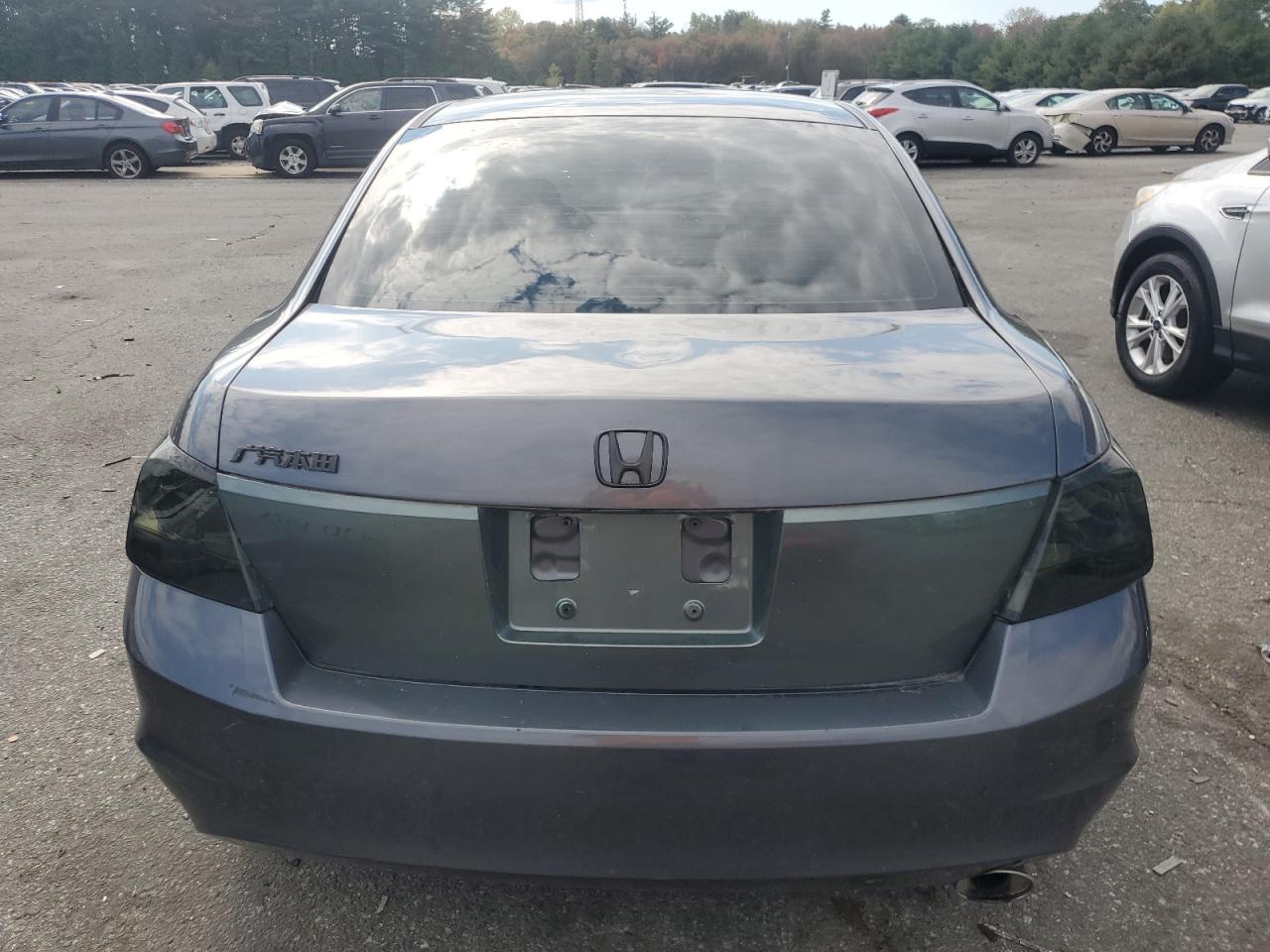 1HGCP2F40BA031858 2011 Honda Accord Lxp