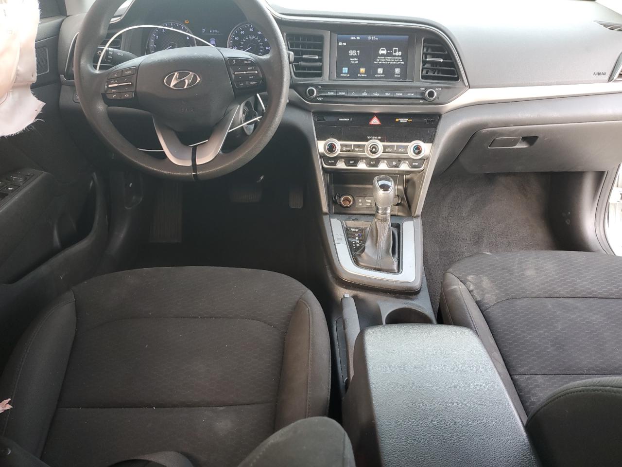 2020 Hyundai Elantra - Image 8