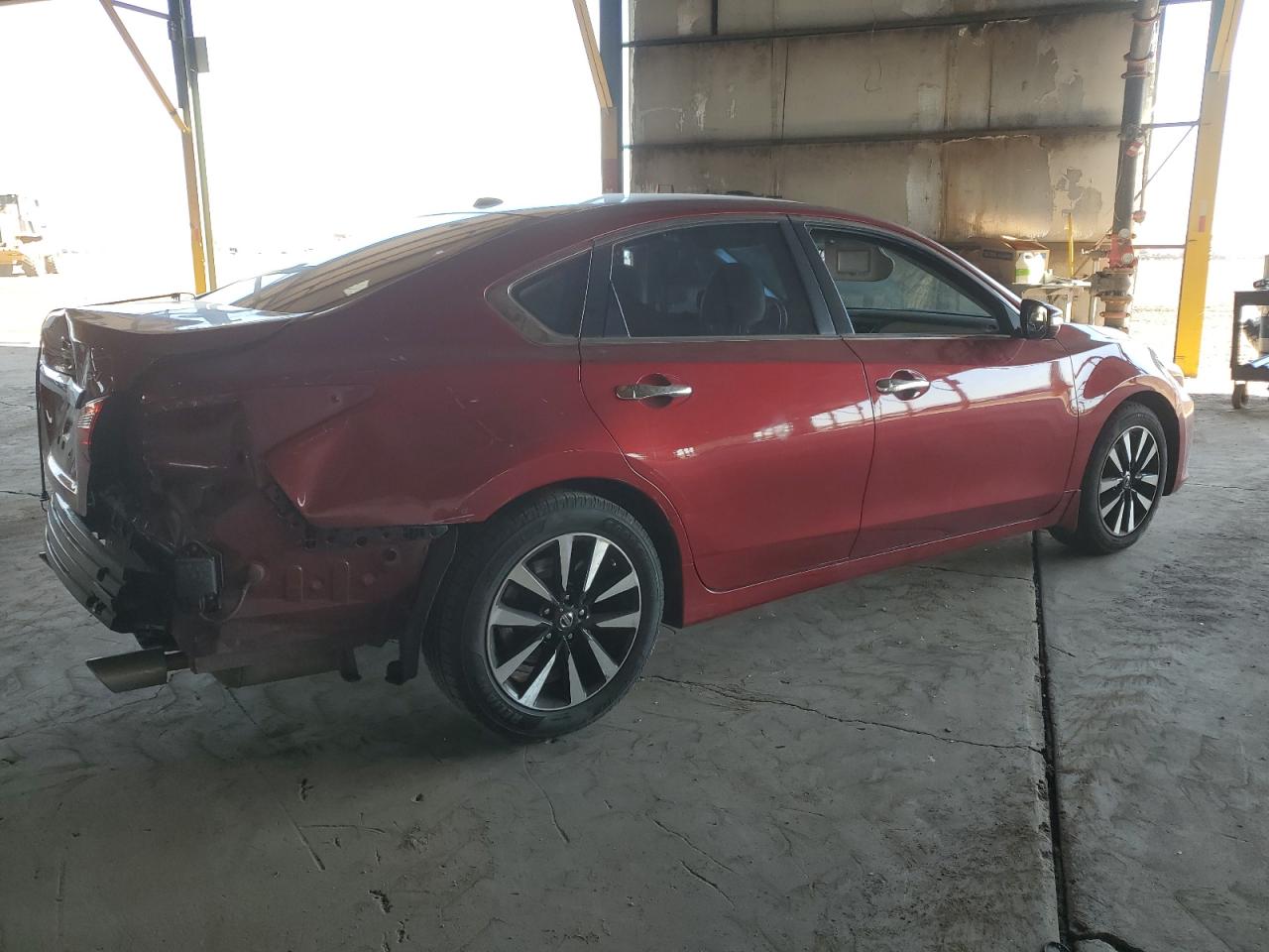 2017 Nissan Altima - Image 3