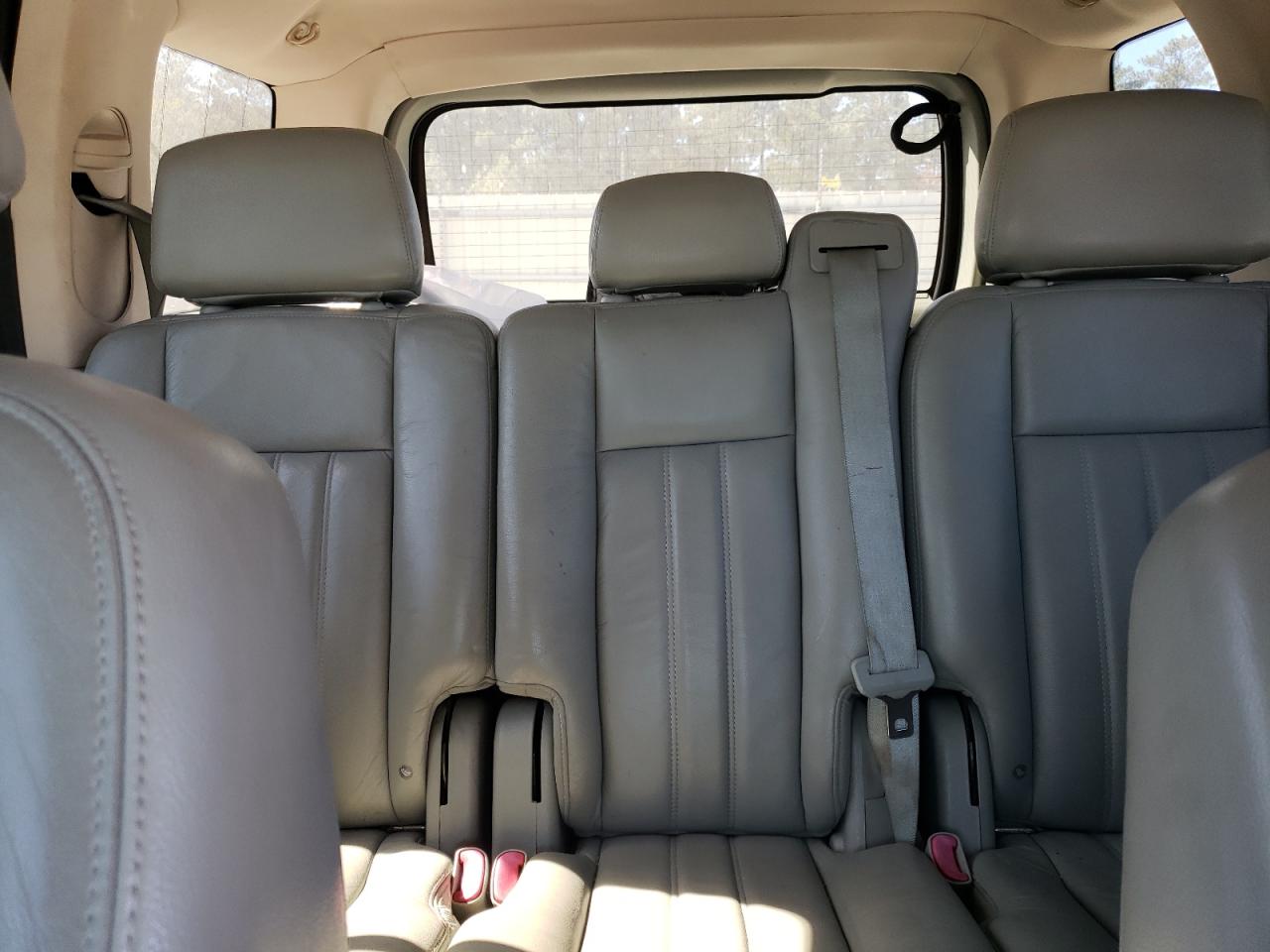 2003 Lincoln Aviator - Image 10