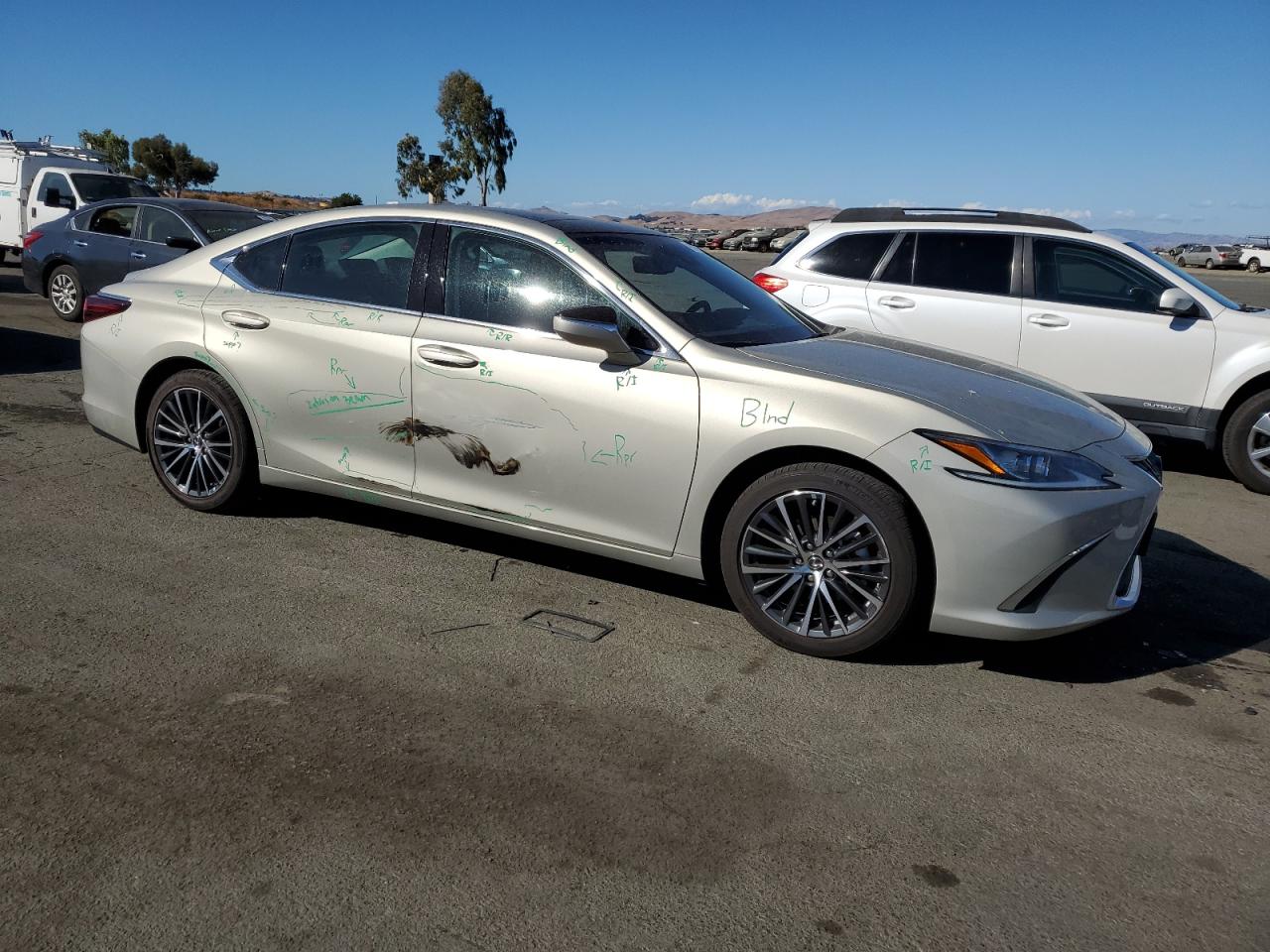 VIN 58ADZ1B17NU124421 2022 LEXUS ES350 no.4