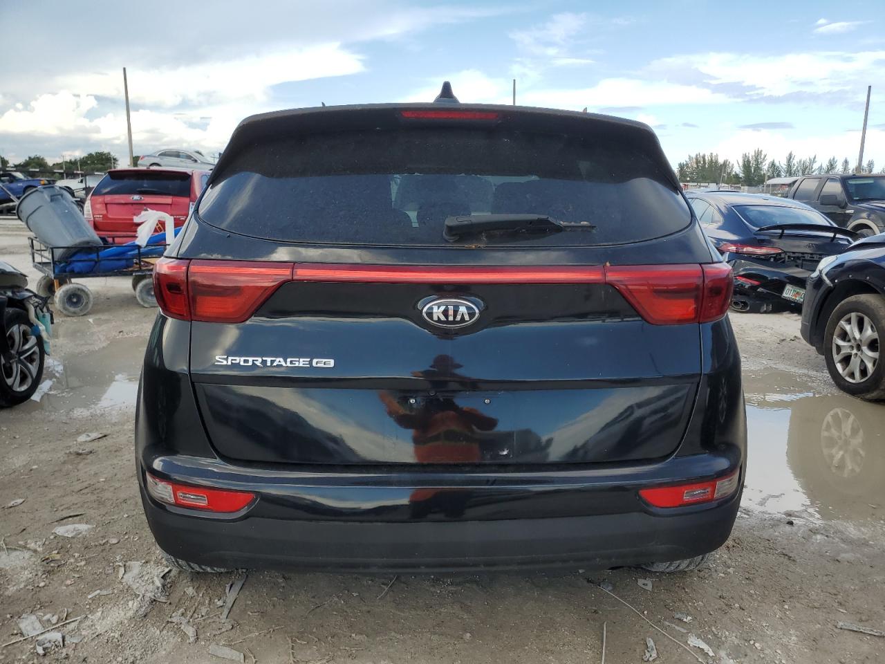 KNDPM3AC9H7147501 2017 Kia Sportage Lx