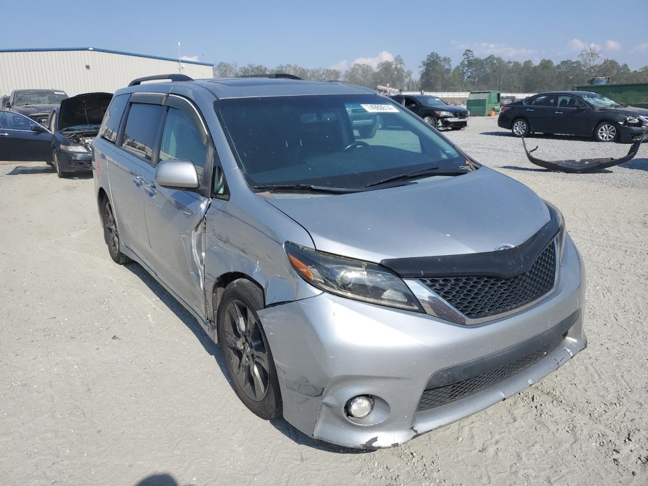 5TDXK3DC4FS543467 2015 Toyota Sienna Sport