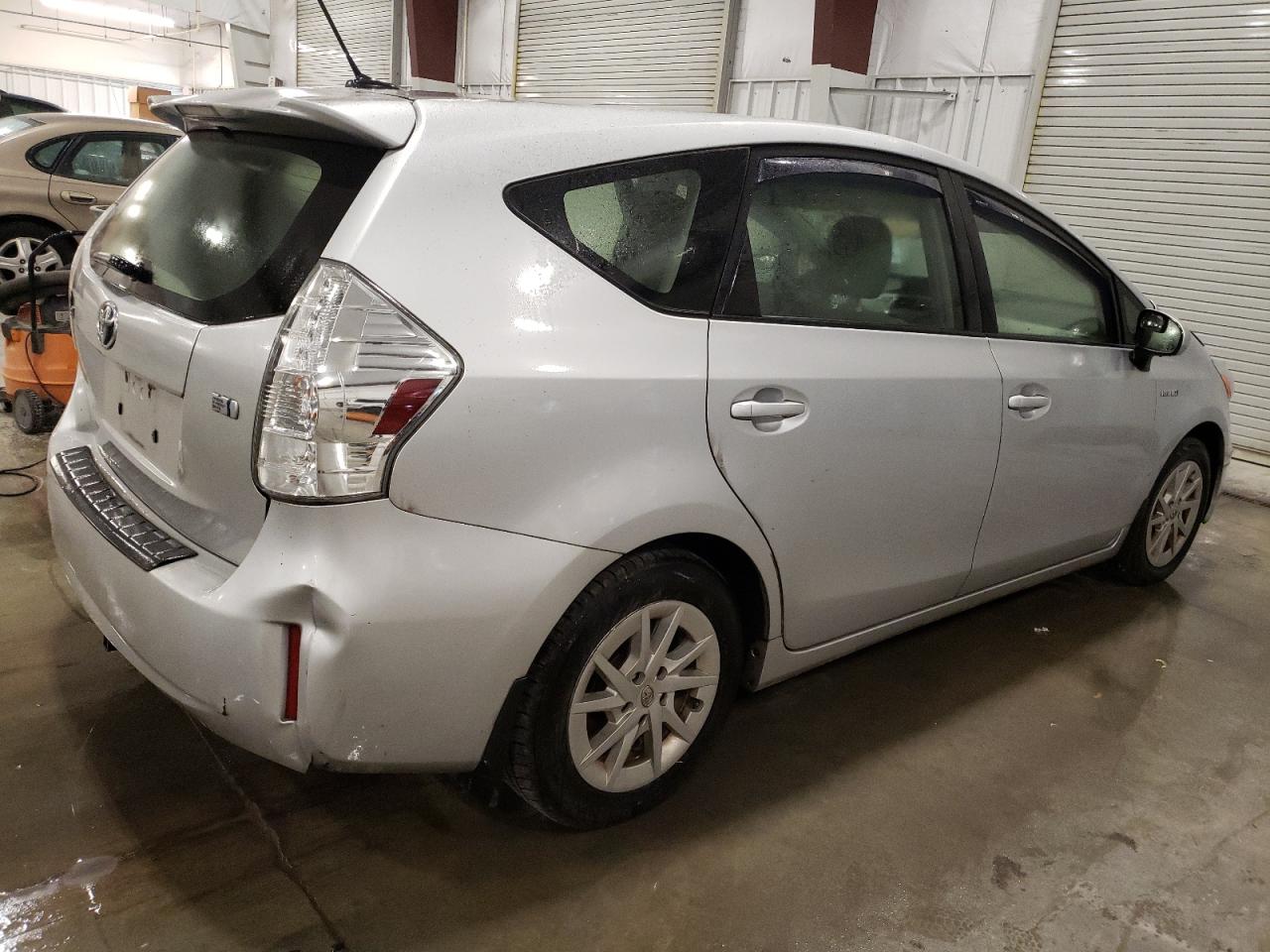 VIN JTDZN3EU1E3313554 2014 TOYOTA PRIUS no.3