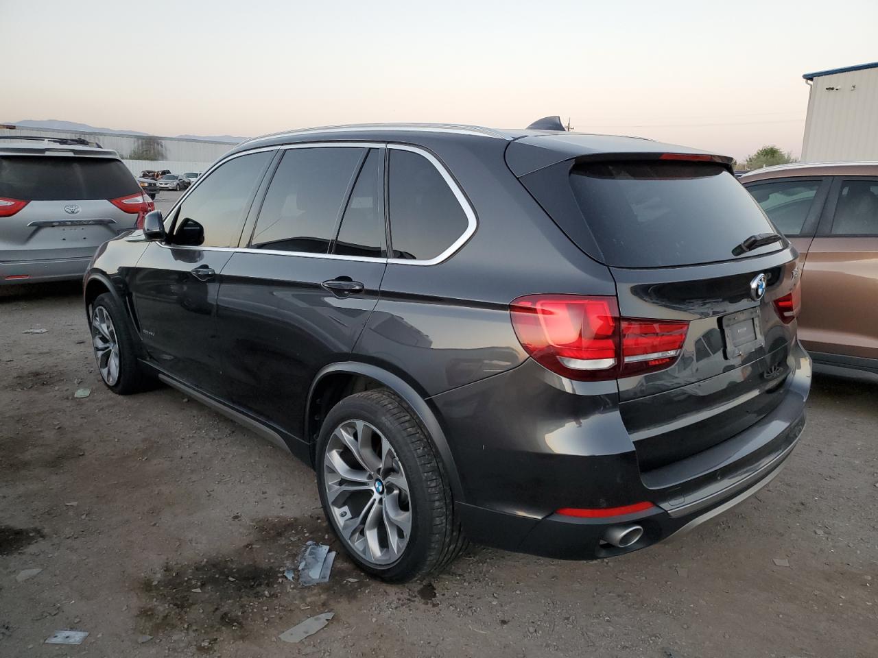 2015 BMW X5 - Image 2
