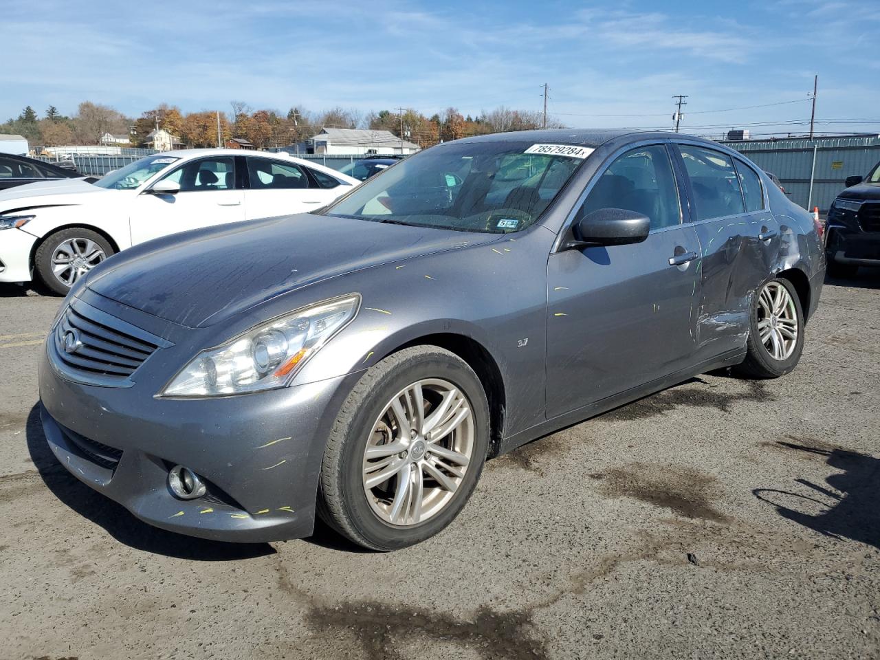 2015 INFINITI Q40