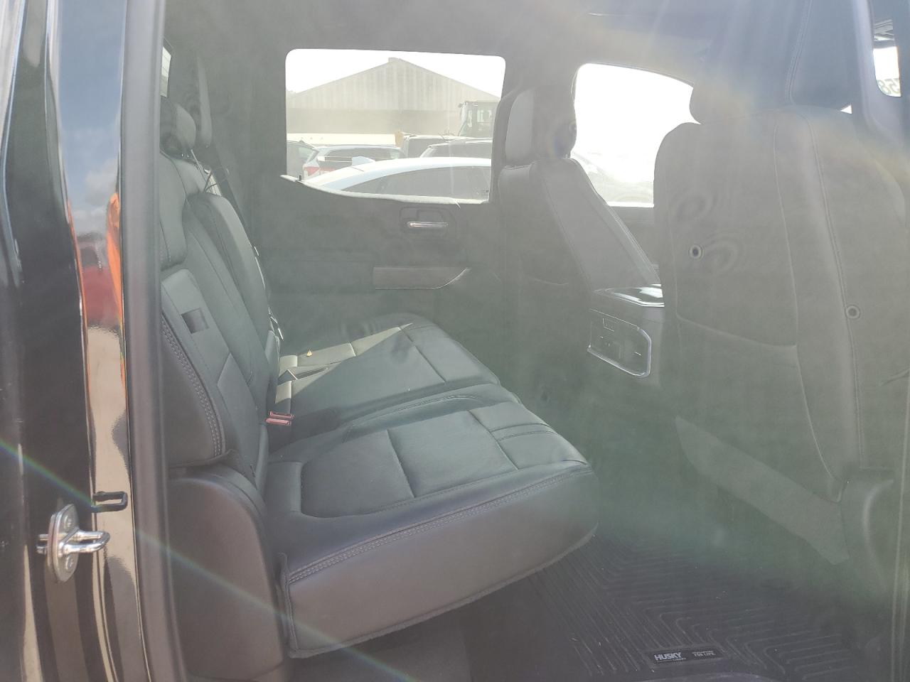 2020 Chevrolet Silverado - Image 10