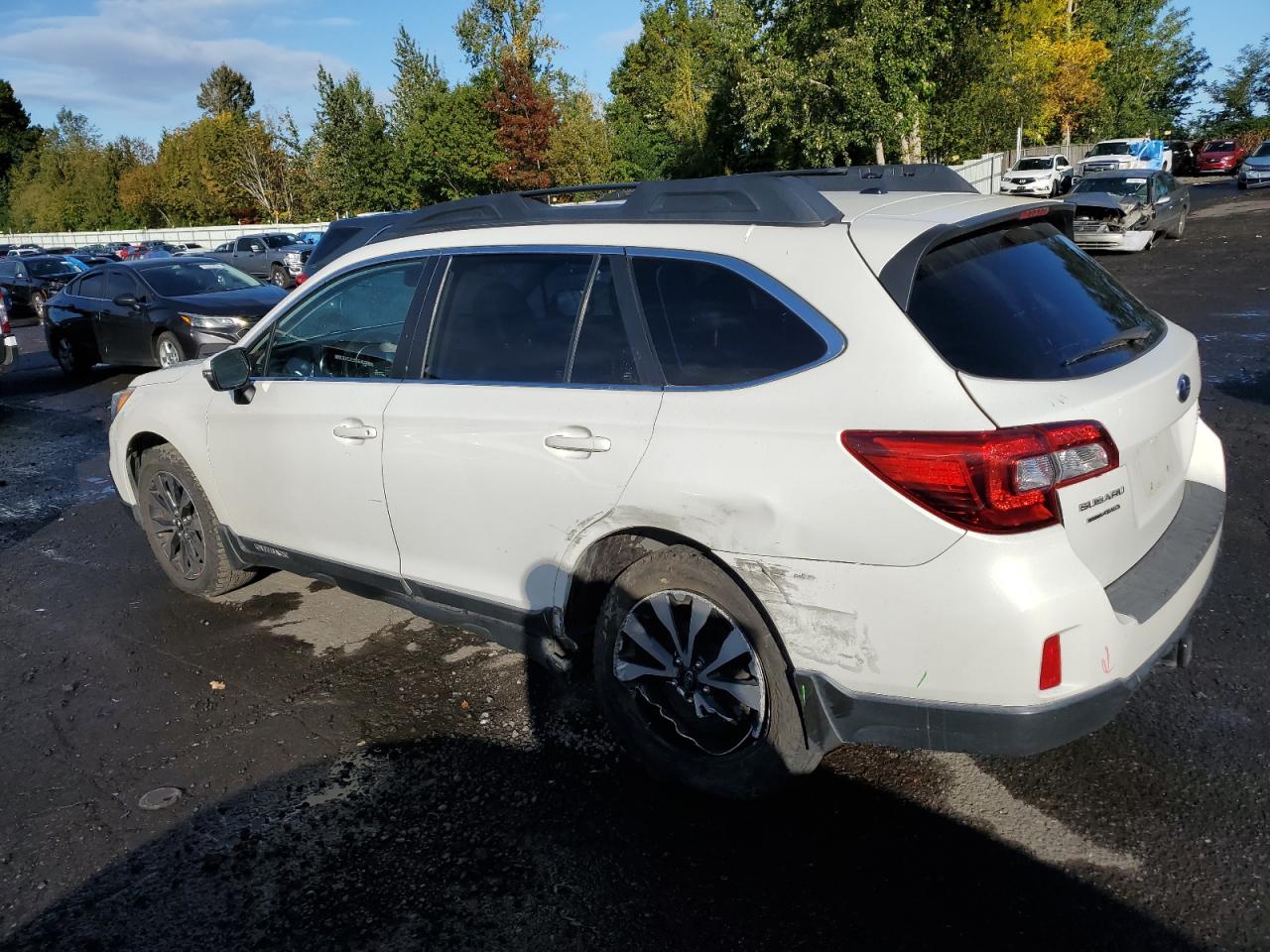 2015 Subaru Outback 3.6R Limited VIN: 4S4BSENC5F3280780 Lot: 76017214