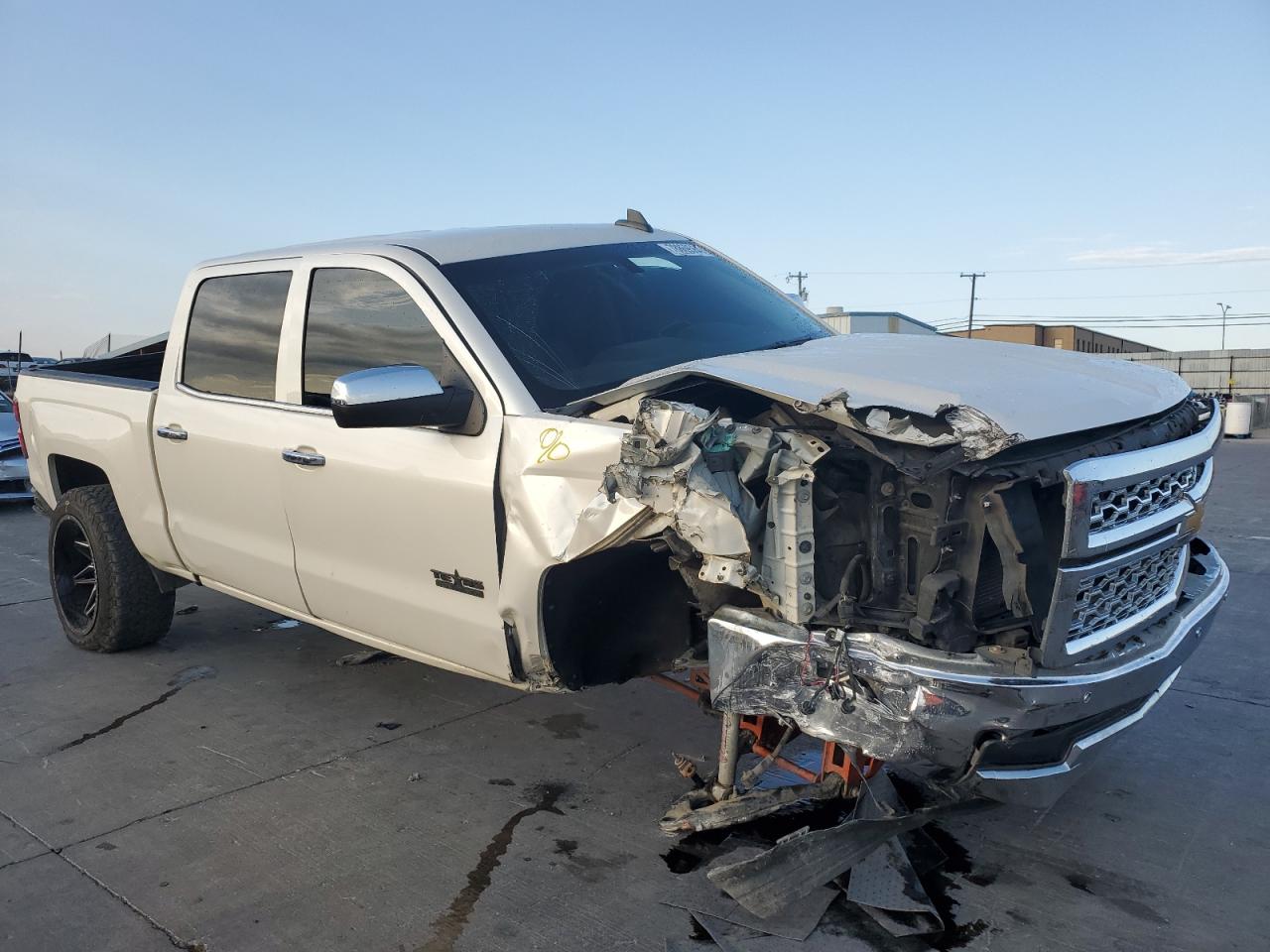 2015 Chevrolet Silverado - Image 4
