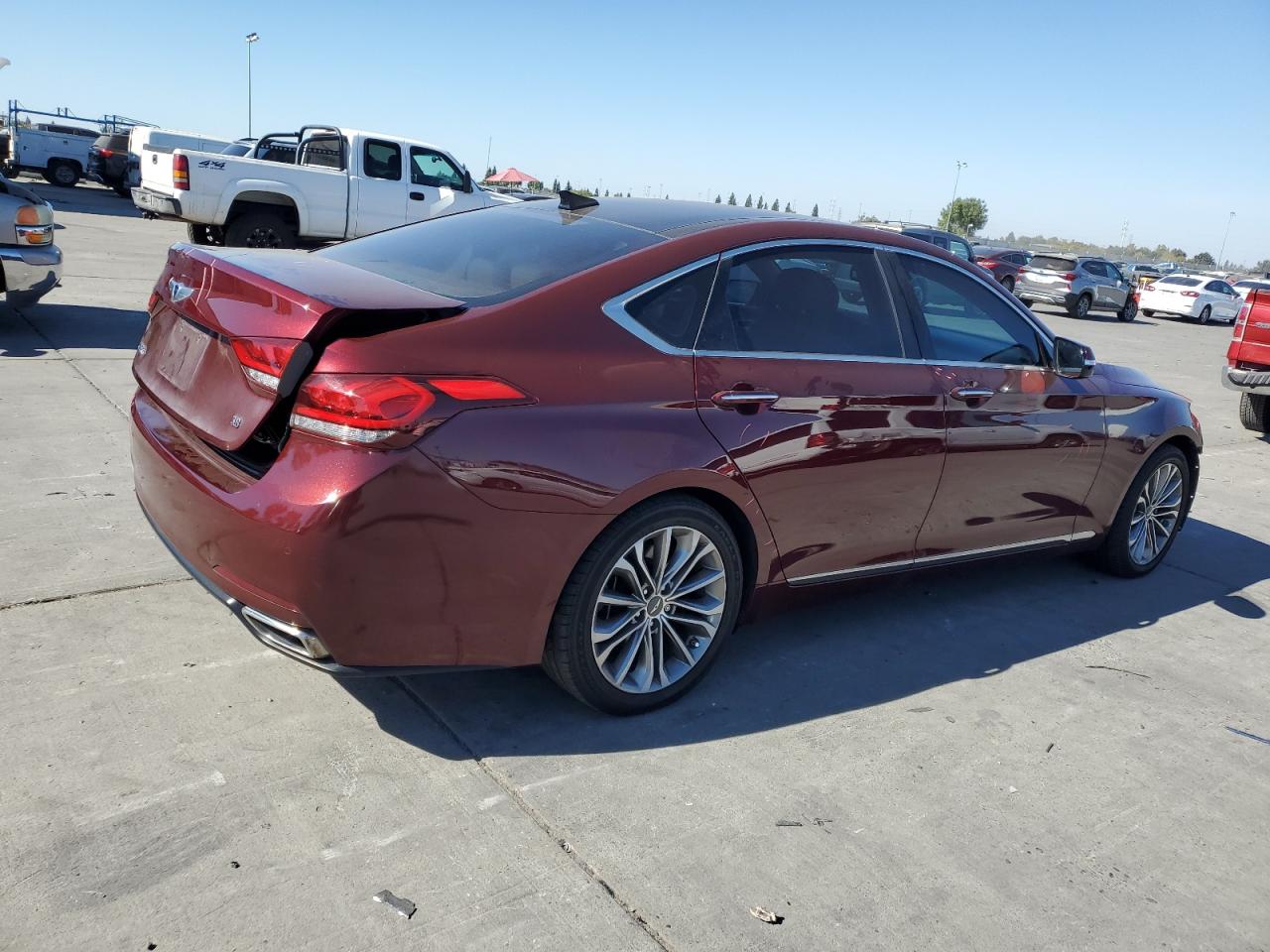 2015 Hyundai Genesis - Image 3