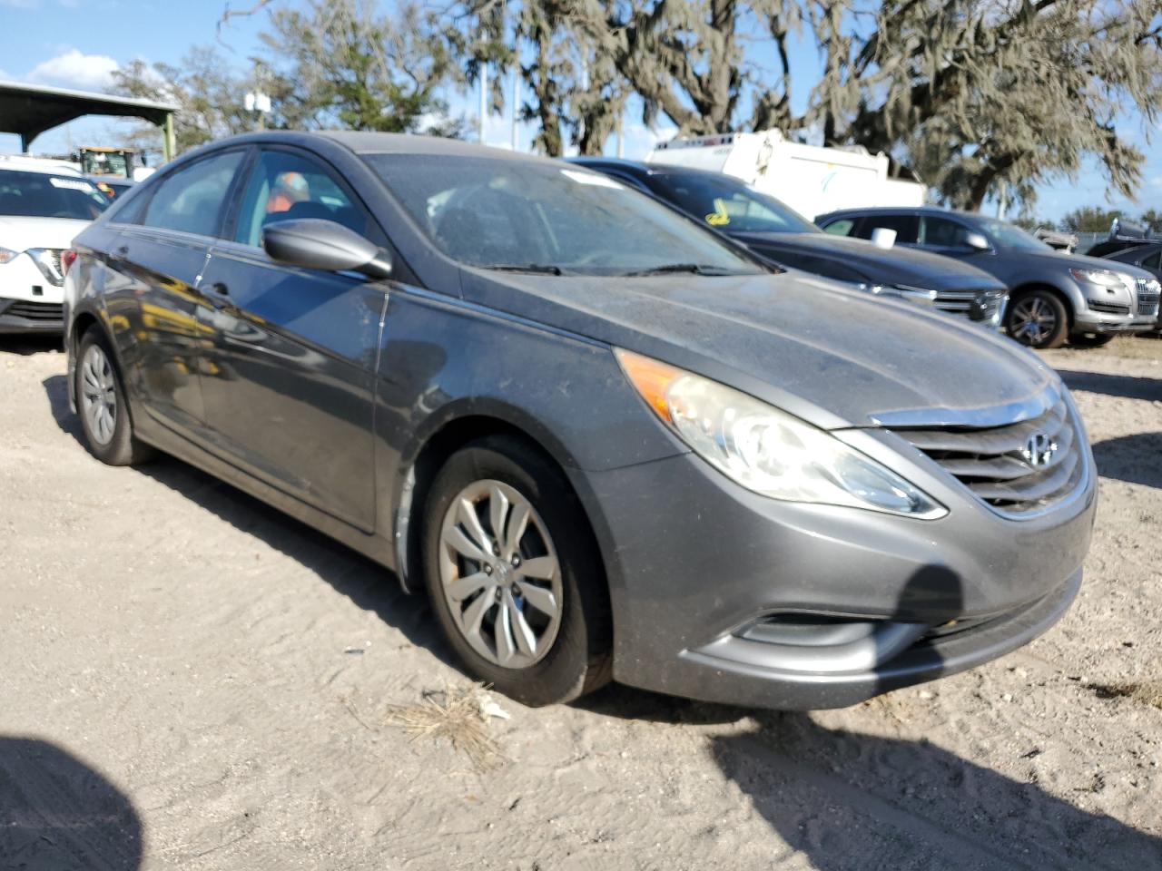 2013 Hyundai Sonata - Image 4