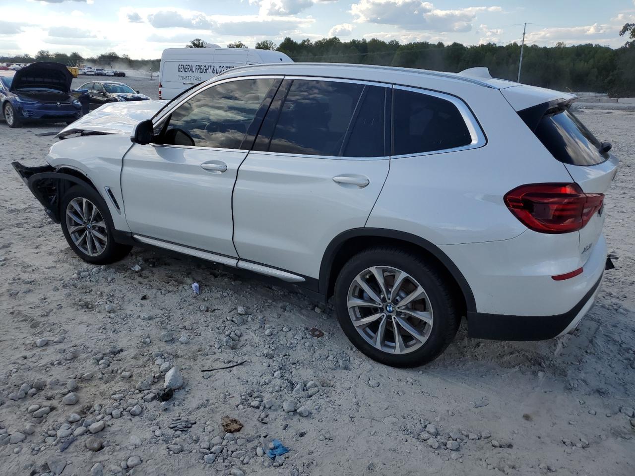 VIN 5UXTR7C56KLR52102 2019 BMW X3 no.2