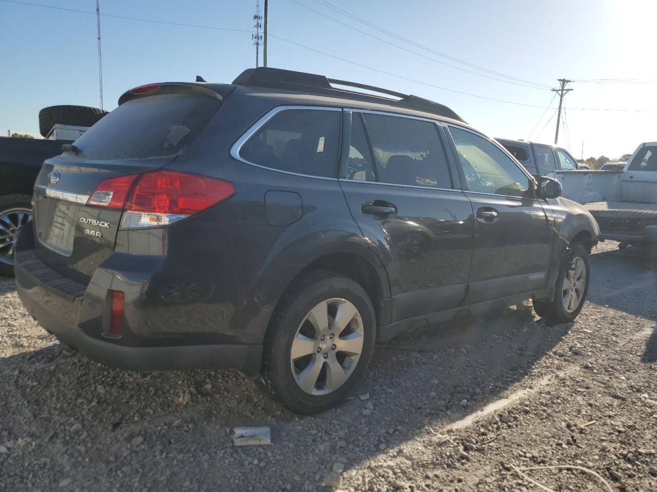 2011 Subaru Outback - Image 3
