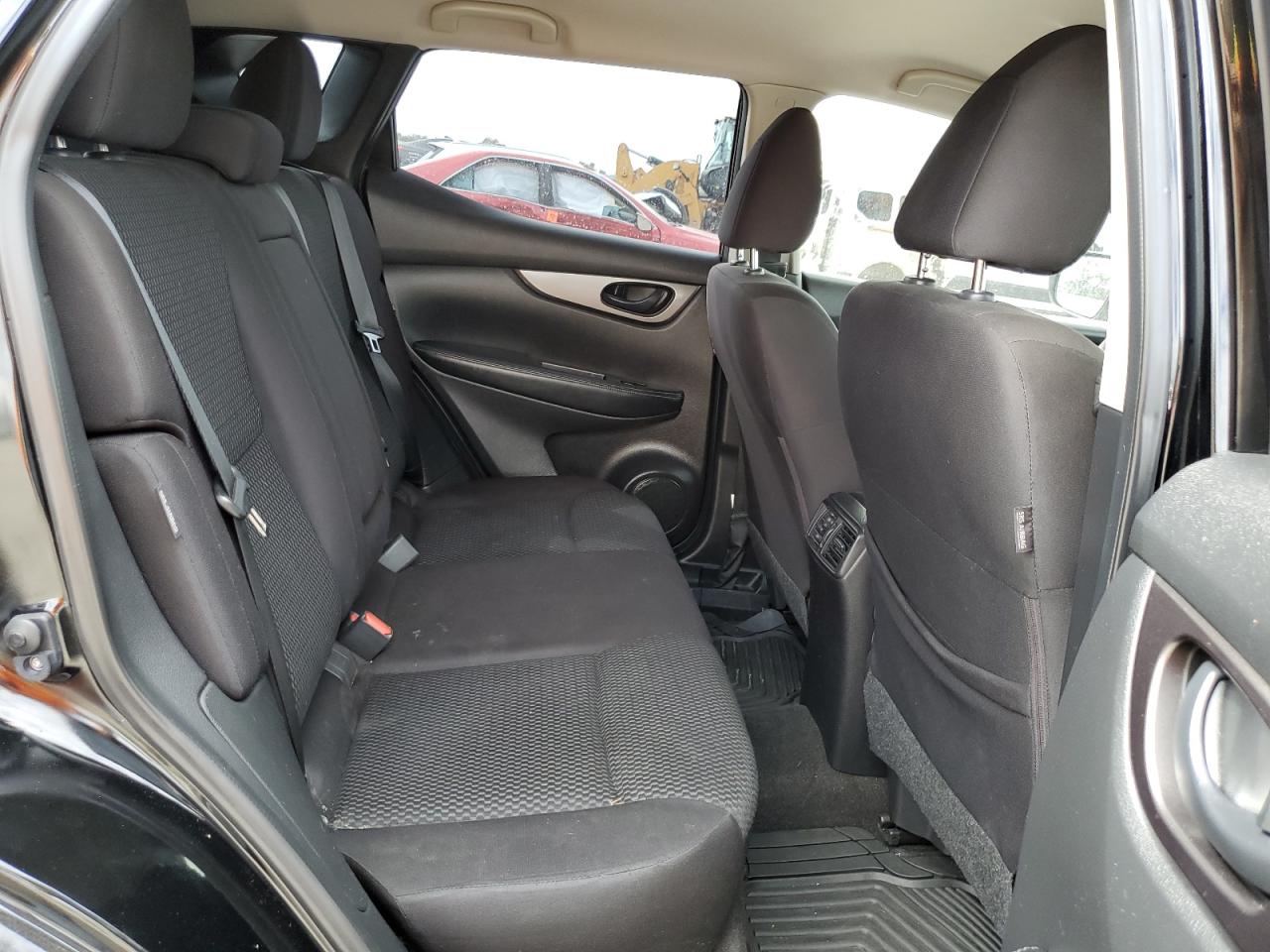 2021 Nissan Rogue - Image 11