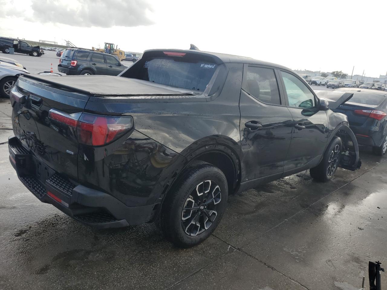 2024 Hyundai Santa Cruz - Image 3