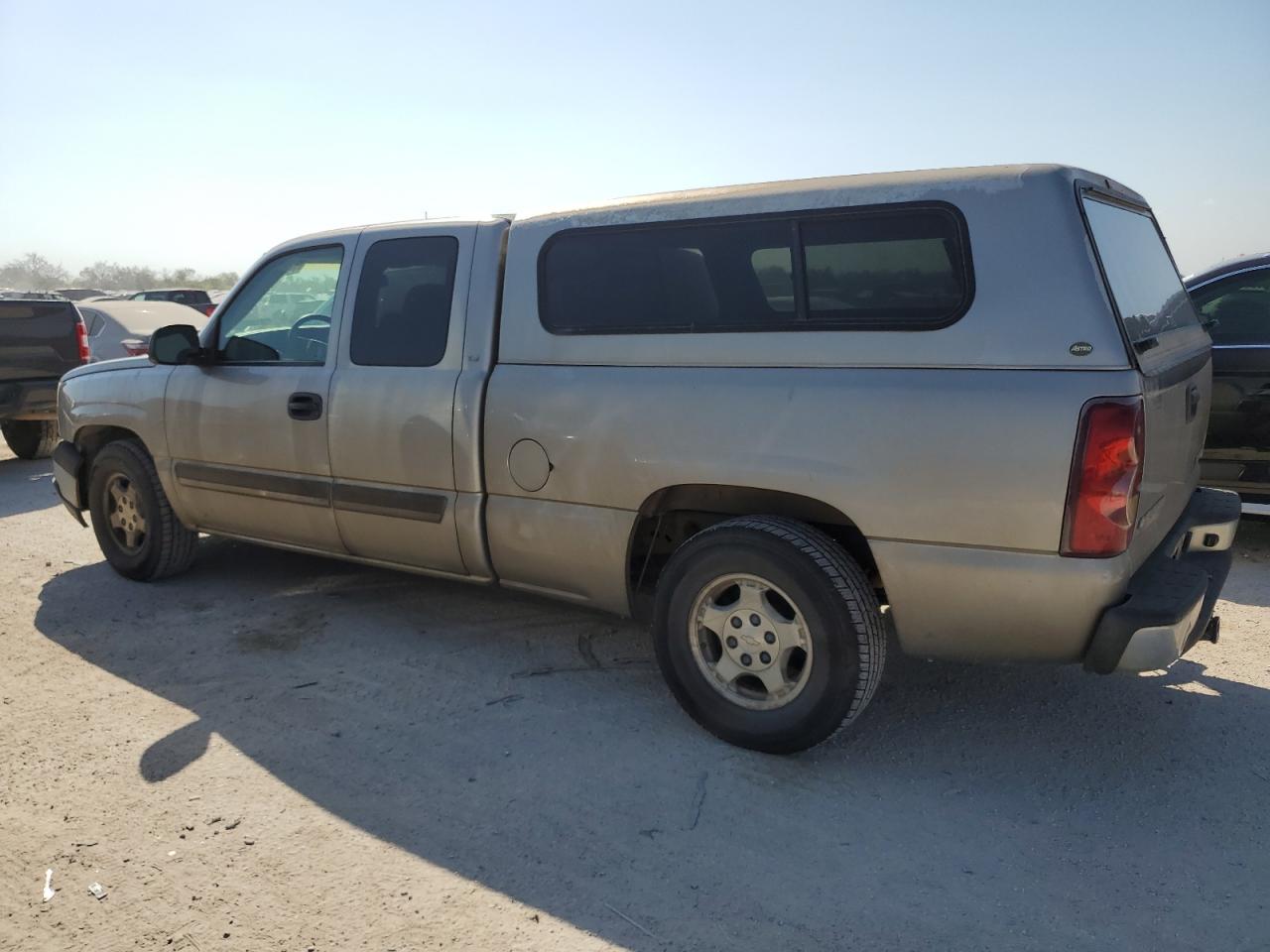 2003 Chevrolet Silverado - Image 2
