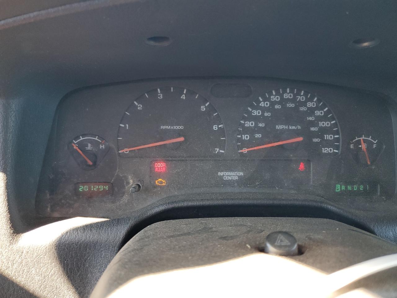 2003 Dodge Durango Sport VIN: 1D4HR38N03F563600 Lot: 57849305