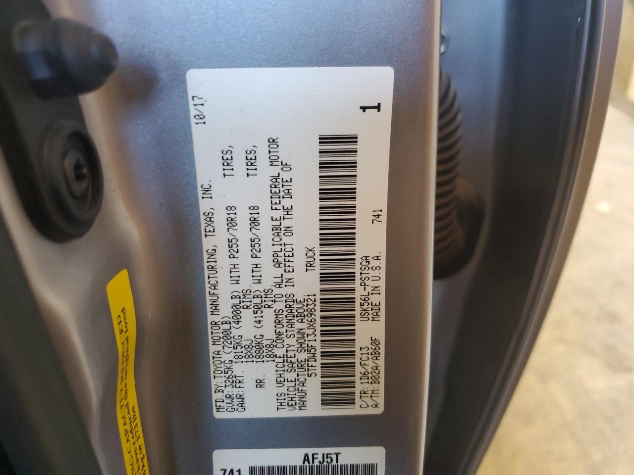 5TFDW5F13JX698321 2018 Toyota Tundra Crewmax Sr5