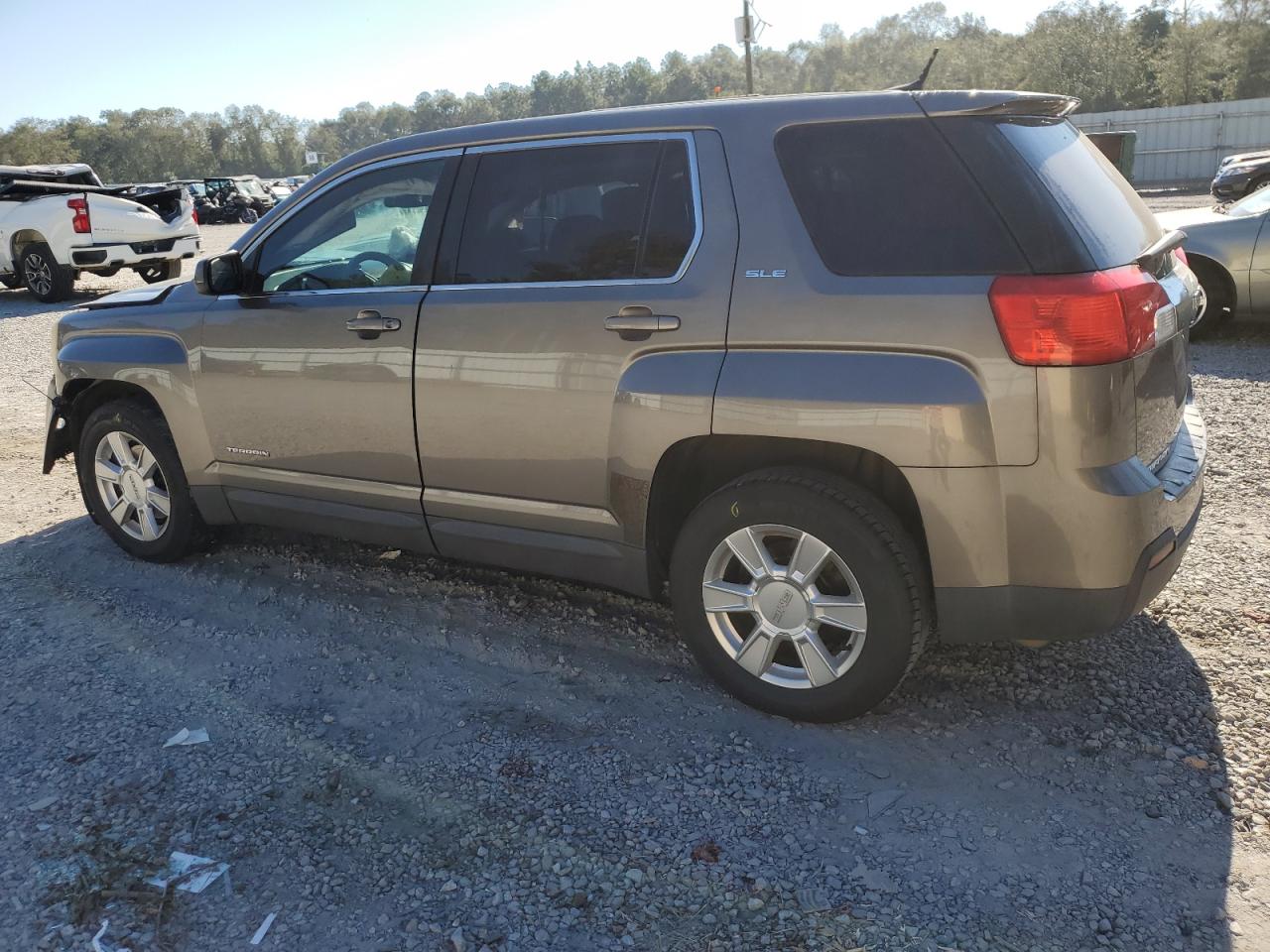 2011 GMC Terrain - Image 2