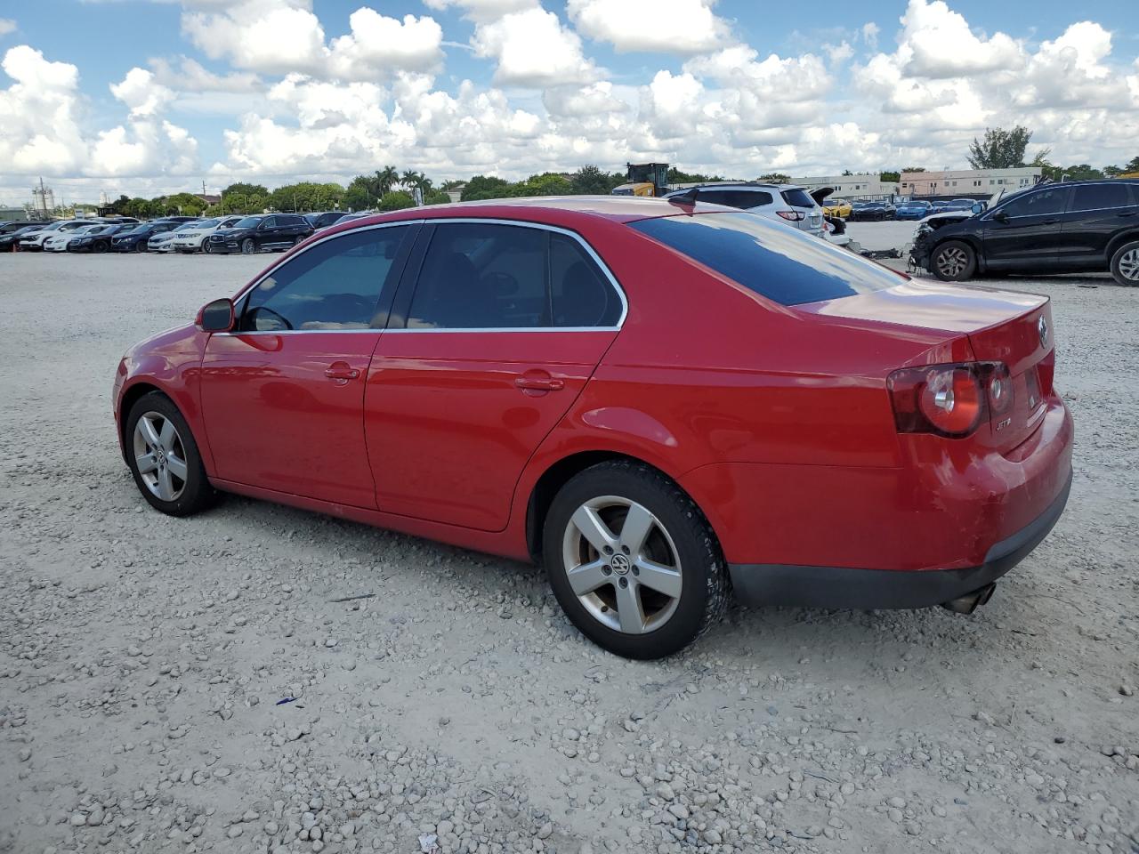2008 Volkswagen Jetta - Image 2