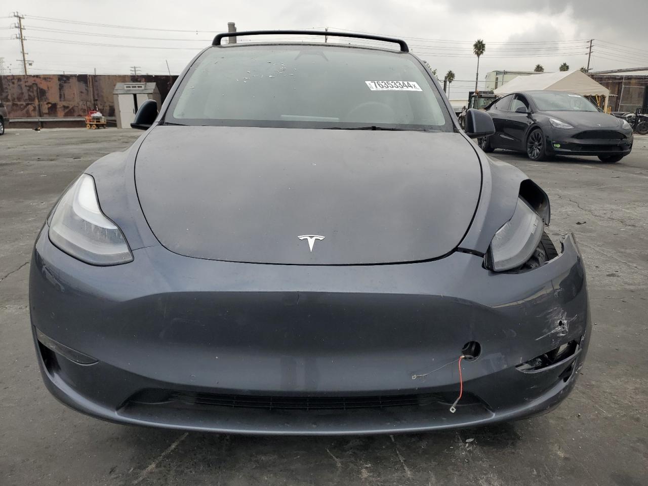 VIN 7SAYGDEF9NF405384 2022 TESLA MODEL Y no.5