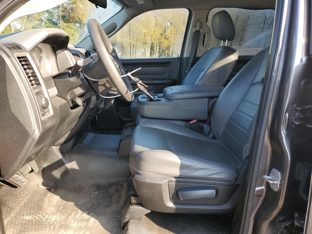 2014 RAM 1500 - Image 7