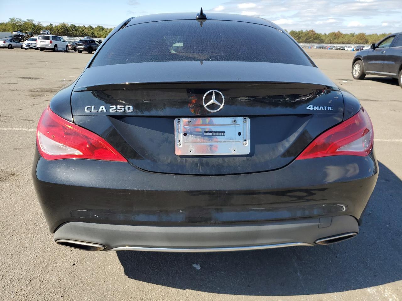 WDDSJ4GB8JN696735 2018 Mercedes-Benz Cla 250 4Matic