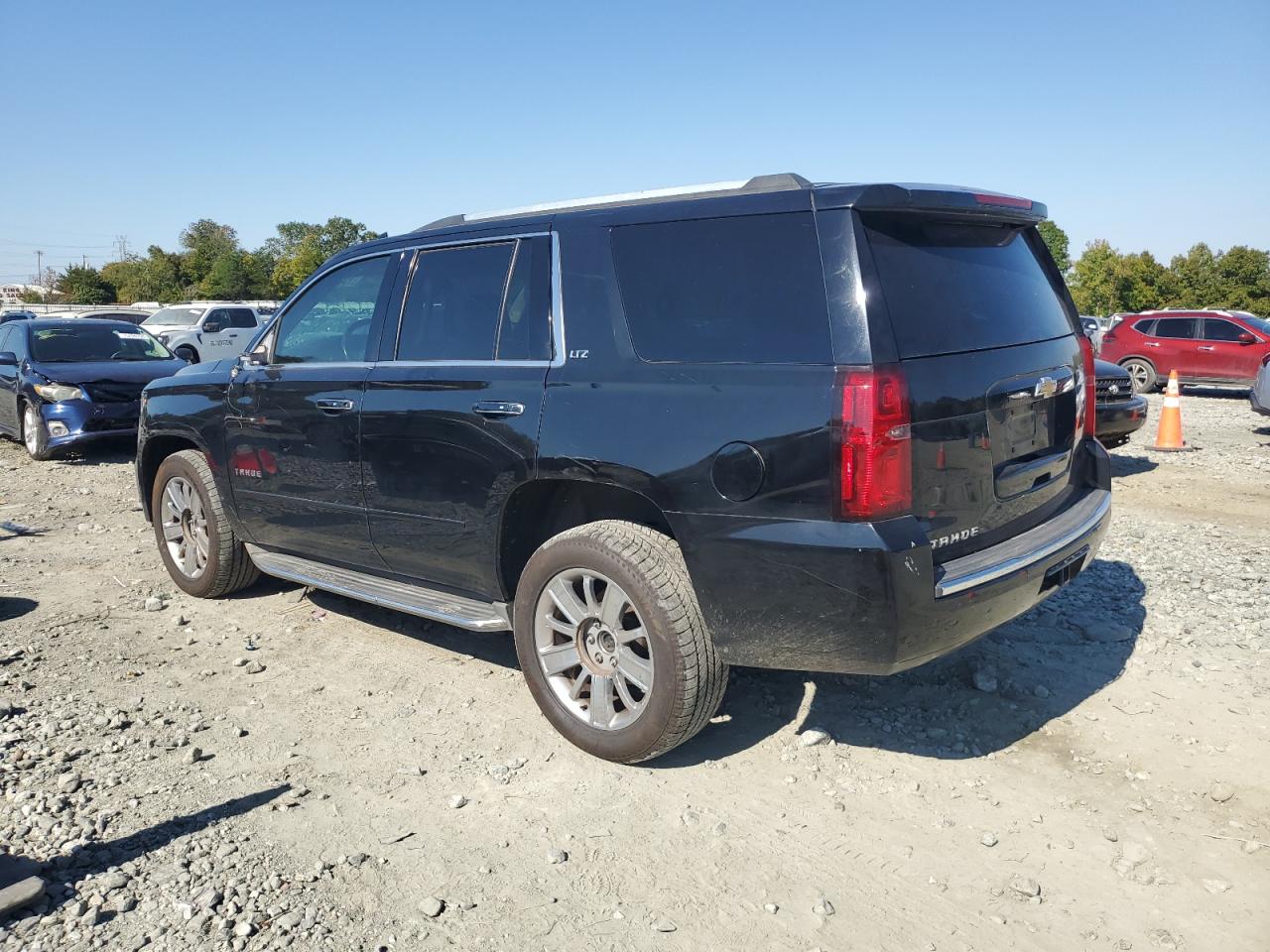 2015 Chevrolet Tahoe - Image 2