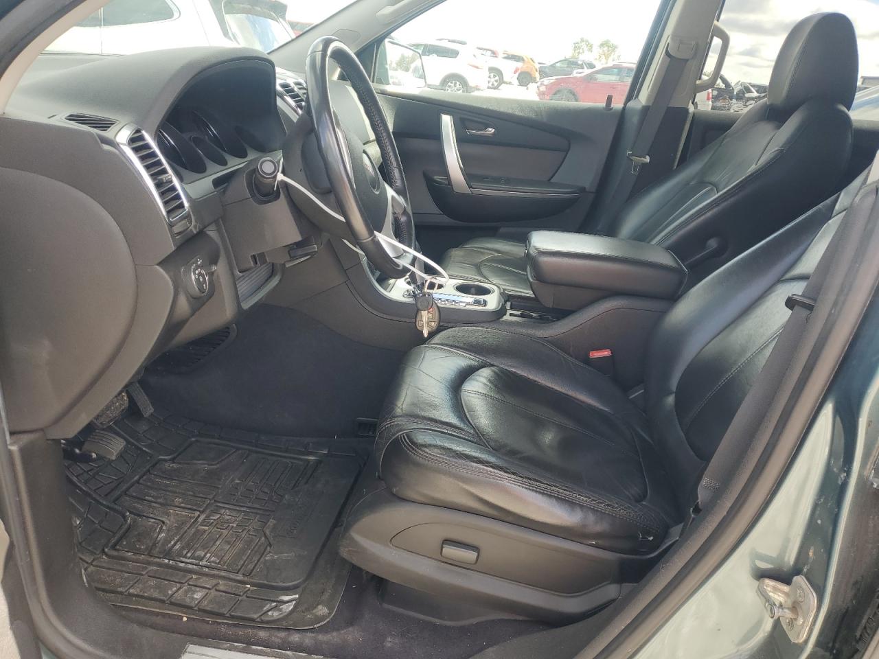 2010 GMC Acadia - Image 7