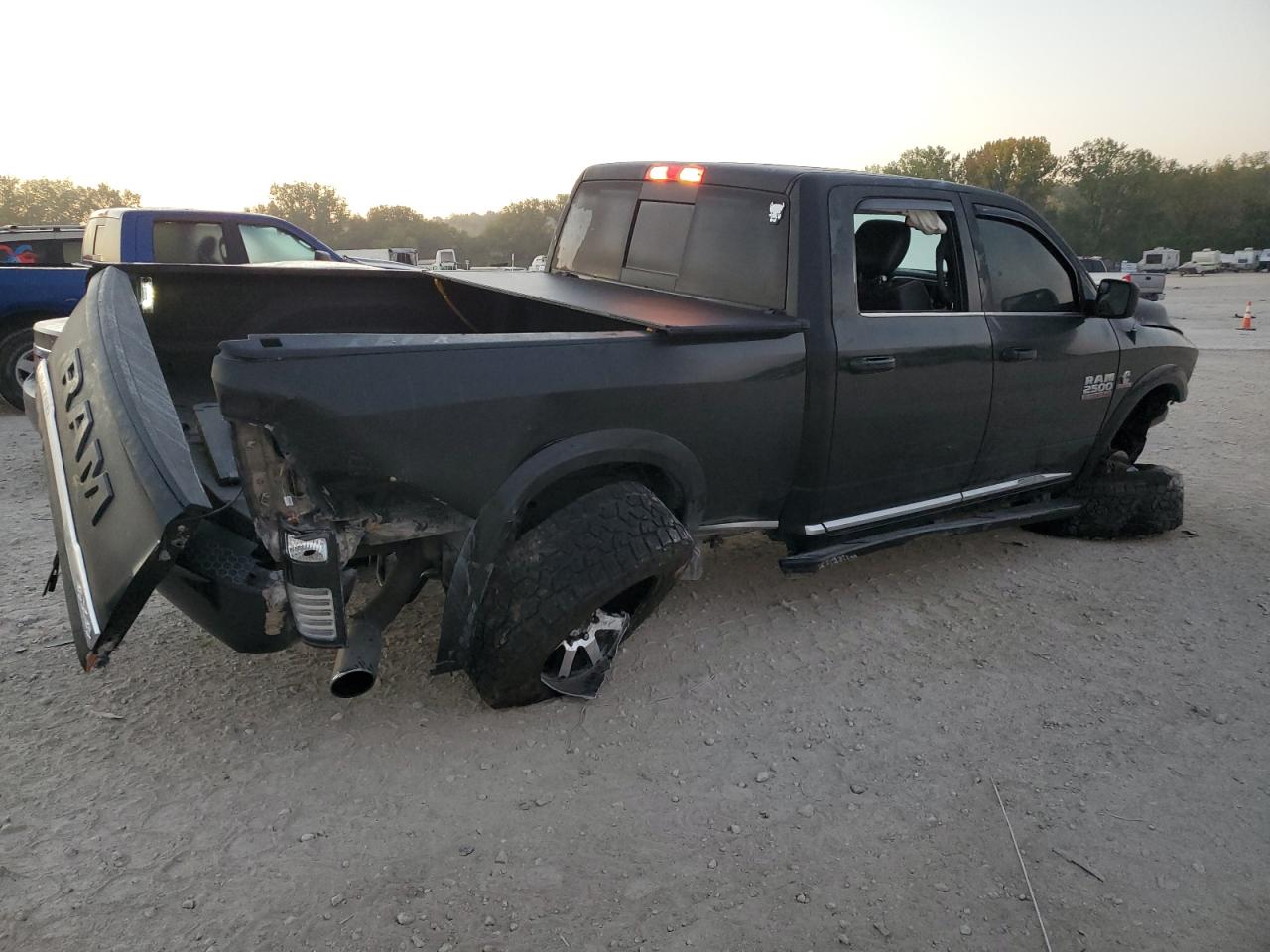 2018 RAM 2500 - Image 3