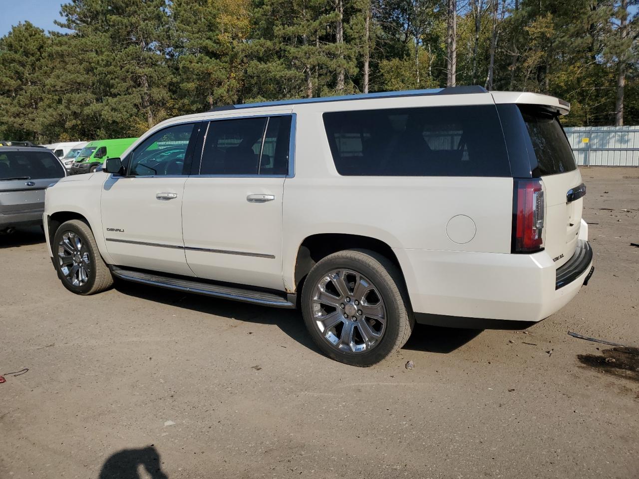 VIN 1GKS2JKJ6FR265285 2015 GMC YUKON no.2