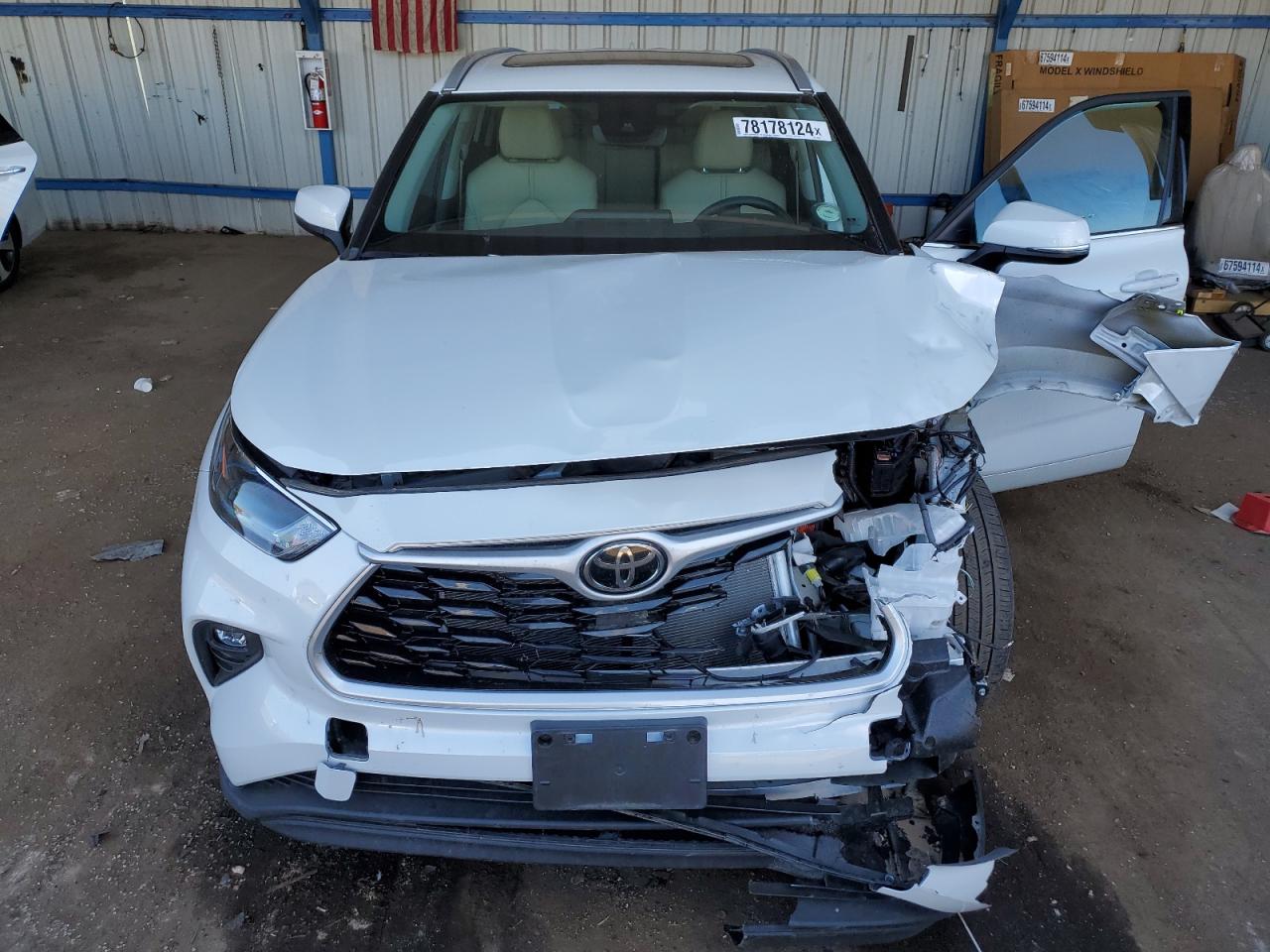 5TDHZRBH7NS207666 2022 Toyota Highlander Xle