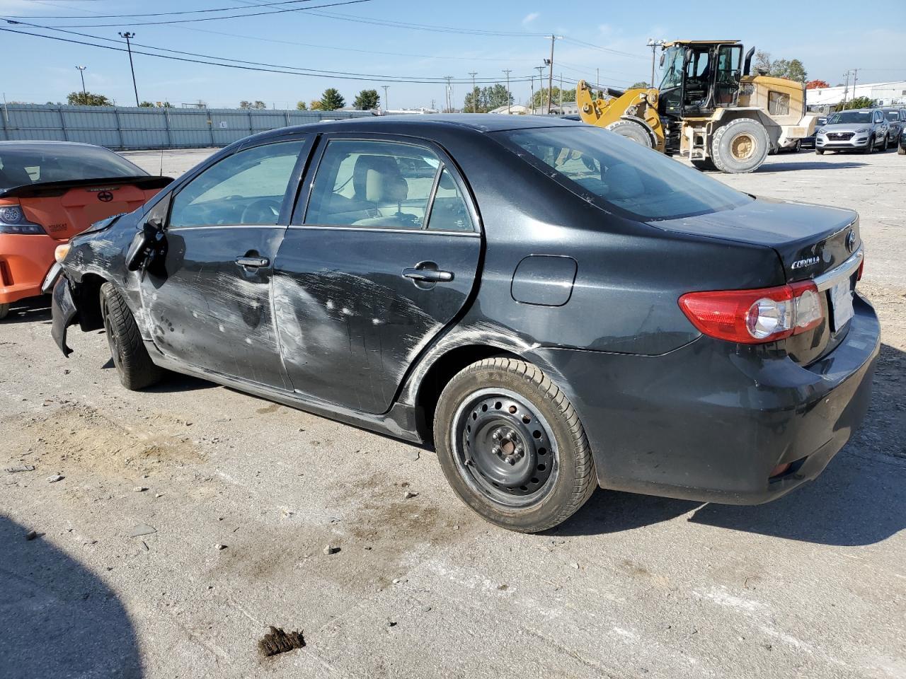 VIN 2T1BU4EE9DC028111 2013 TOYOTA COROLLA no.2