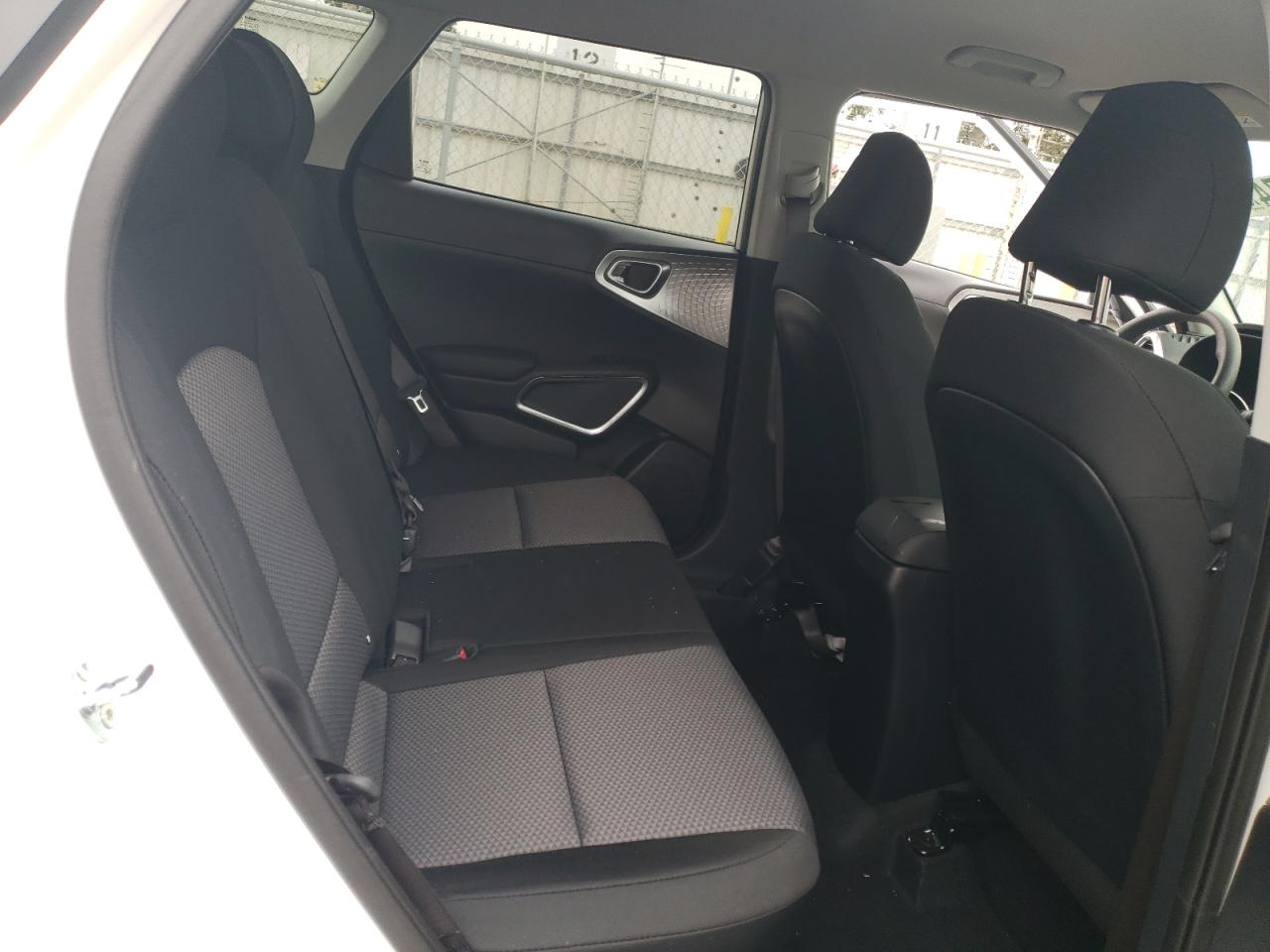 2024 Kia Soul - Image 12