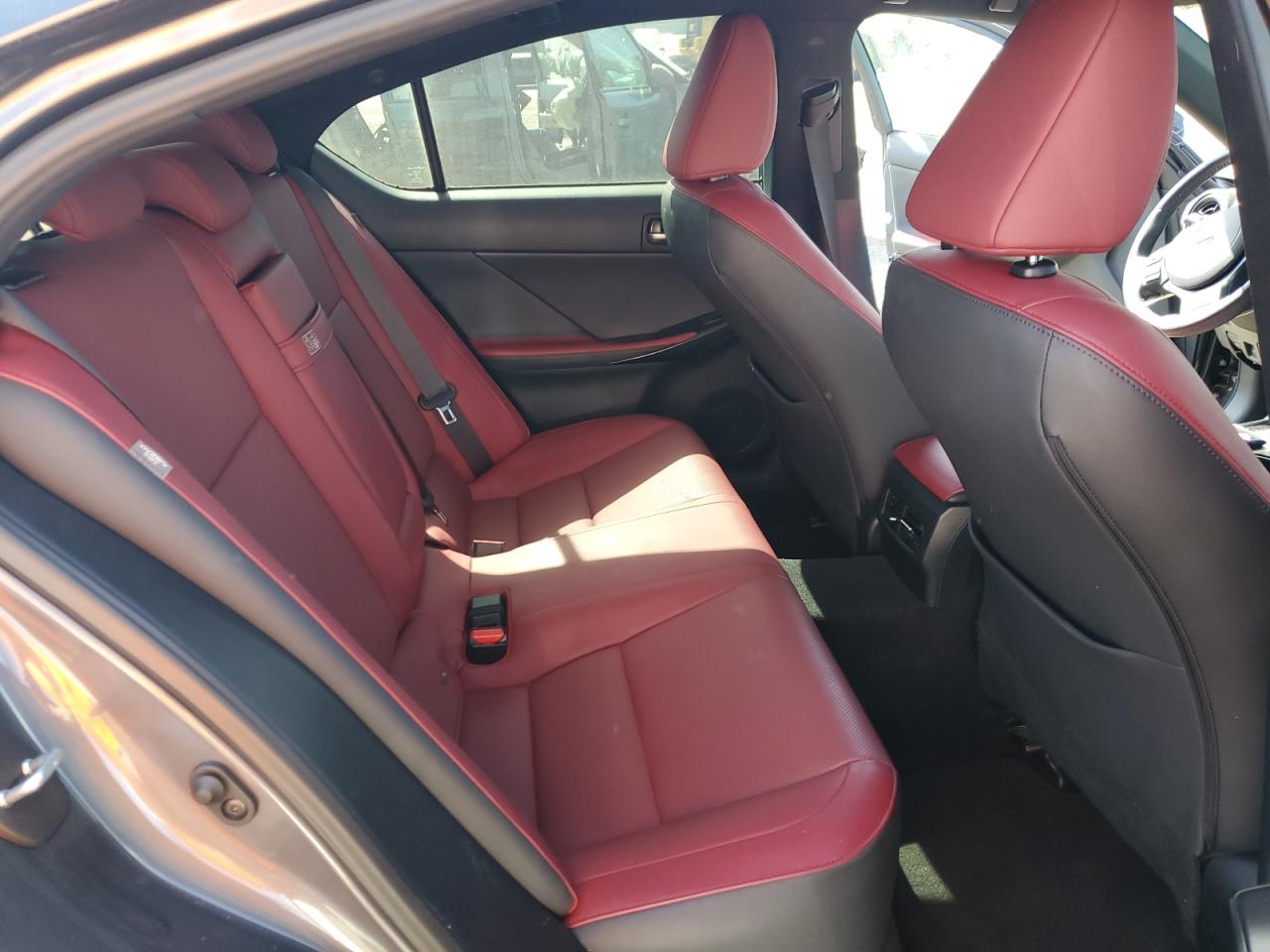 2023 Lexus IS - Image 10