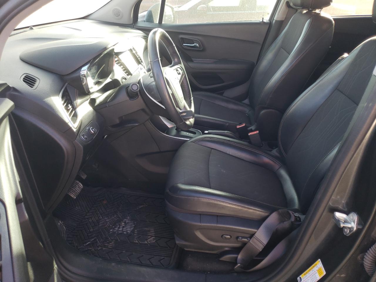 2020 Chevrolet Trax - Image 7