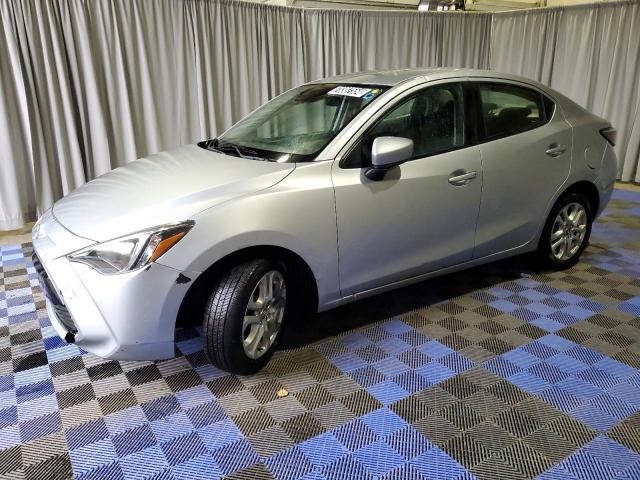  TOYOTA YARIS 2018 Сріблястий