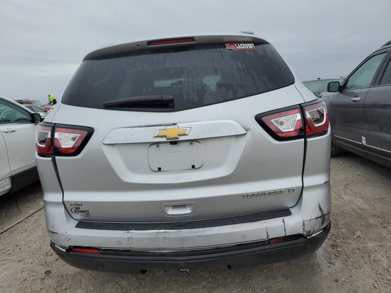 2016 Chevrolet Traverse - Image 6