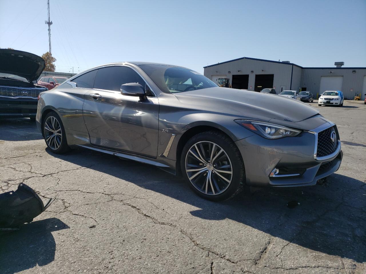 2017 Infiniti Q60 - Image 4