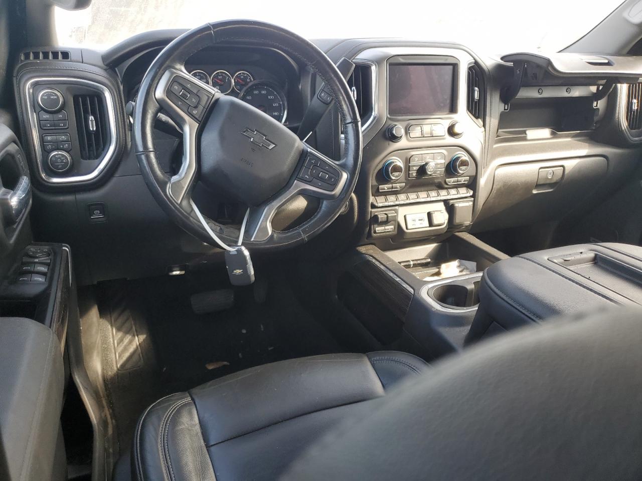 2020 Chevrolet Silverado - Image 8