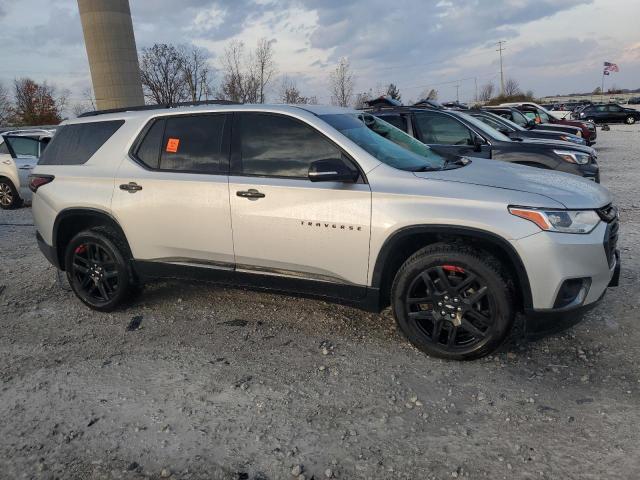  CHEVROLET TRAVERSE 2018 Сріблястий