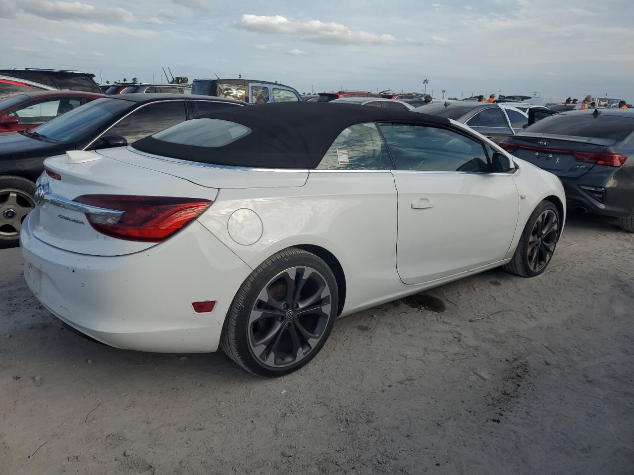 2016 Buick Cascada - Image 3