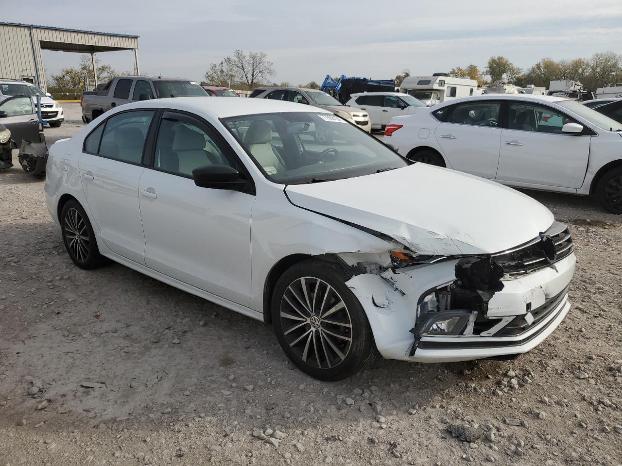 2016 Volkswagen Jetta - Image 4
