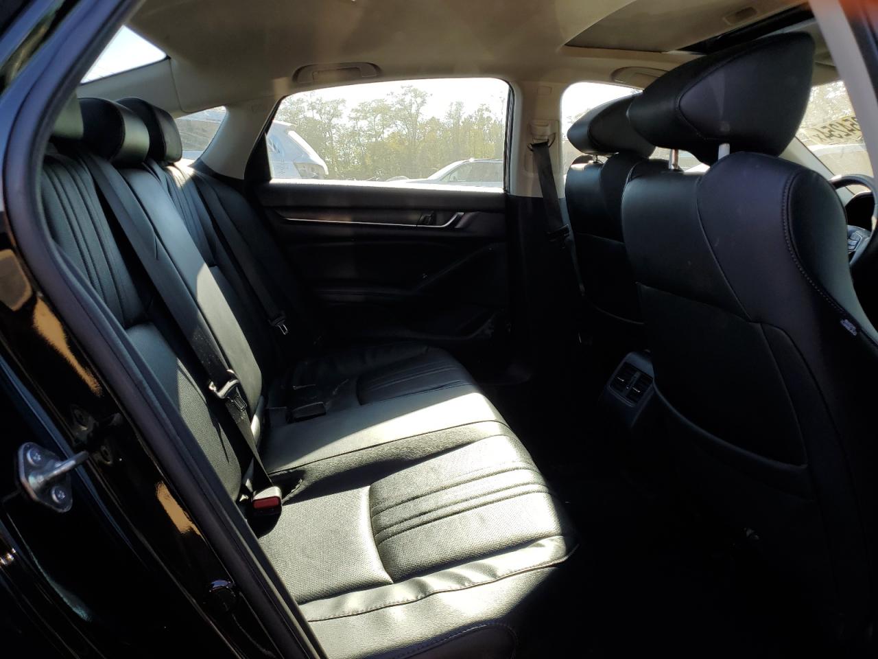 2018 Honda Accord - Image 10